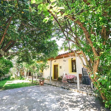 Small Villa Gerani Agios Vlasios  Exterior foto